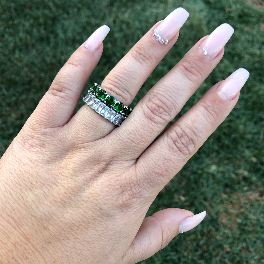 Eternity Emerald Band - Picture 3 of 3